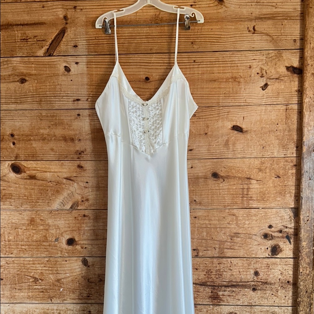 Vintage Val Mode Lingerie Lace Chemise with Spaghetti Straps